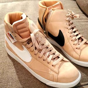 Nike Court Royale 2 Mid Shoes size 10